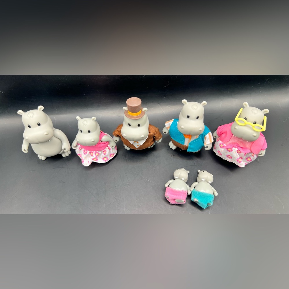 Li’l Woodzeez-Gray Hippo Family Set‎ of 7